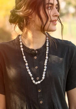 Gudrun Sjödén Schmuck>Halskette „Strandfynd“ aus Recycling-Glas/Recycling-Keramik Schwarz