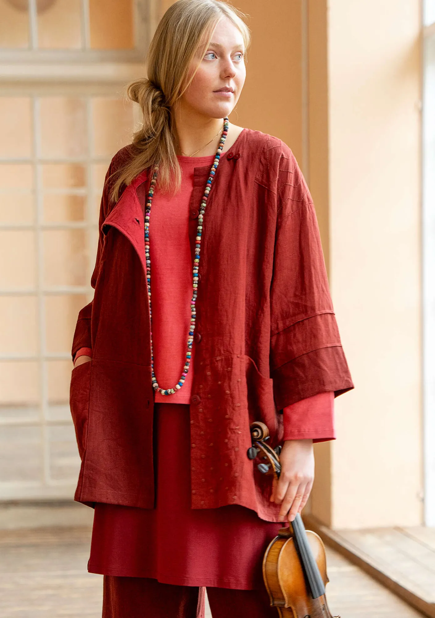 Gudrun Sjödén Jacken & Mäntel>Jacke „Andante“ aus Leinen Curryrot