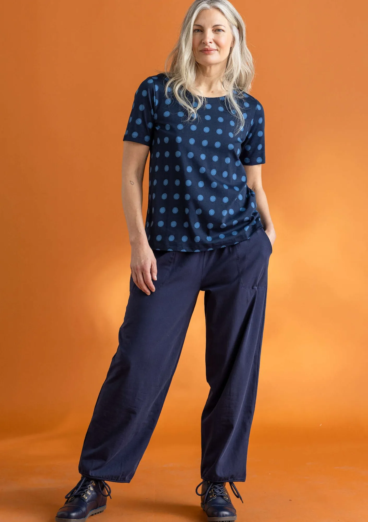 Gudrun Sjödén Pullover & Shirts>Jerseyshirt „Tyra“ aus Bio-Baumwolle/Modal Dunkelindigo-gemustert