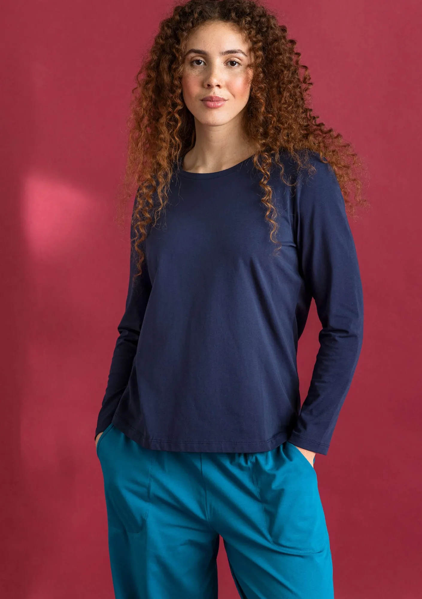 Gudrun Sjödén Pullover & Shirts>Jerseyshirt „Ylva“ aus Bio-Baumwolle/Elasthan Dunkelindigo