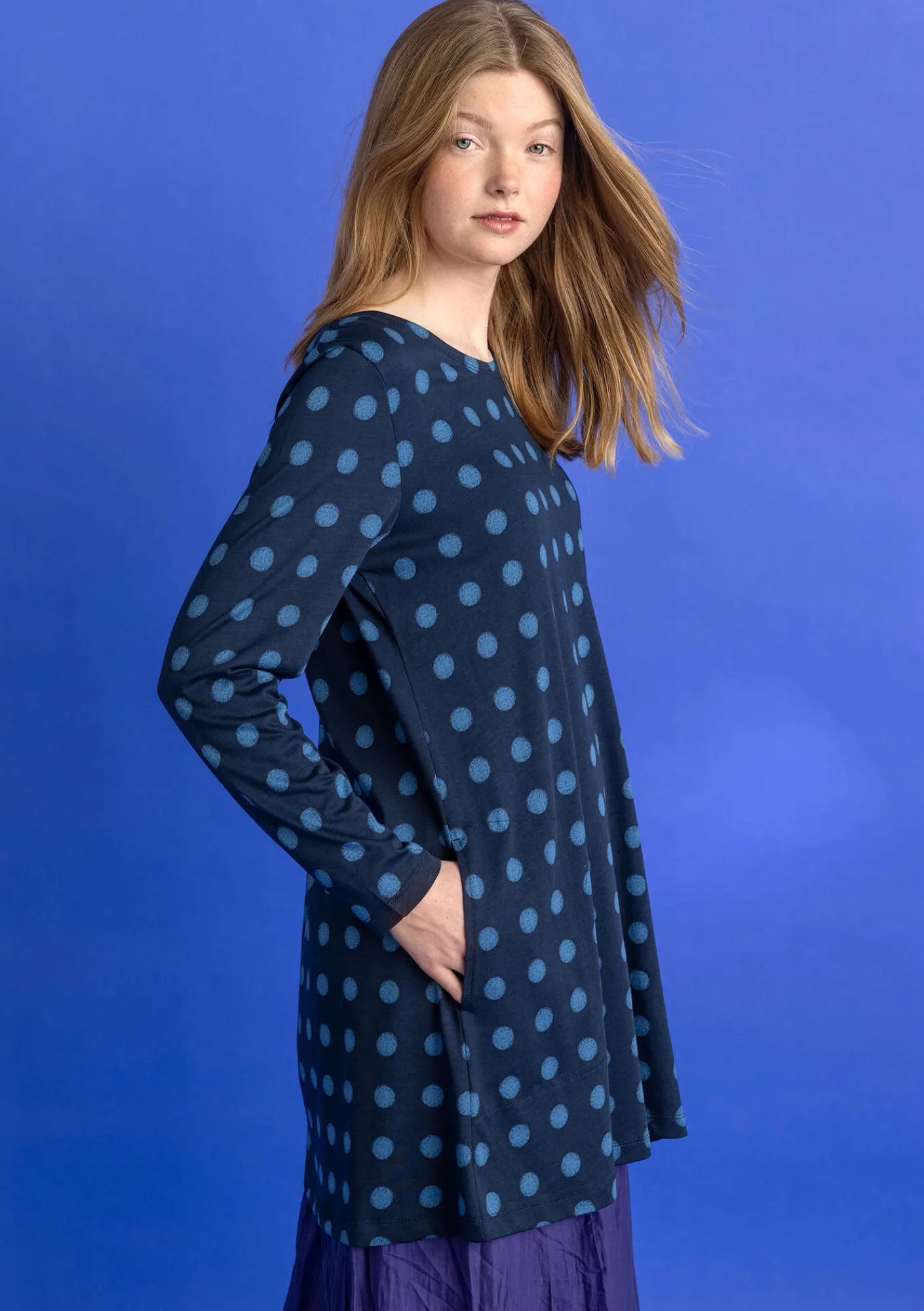 Gudrun Sjödén Tuniken>Jerseytunika „Tyra“ aus Bio-Baumwolle/Modal Dunkelindigo-gemustert