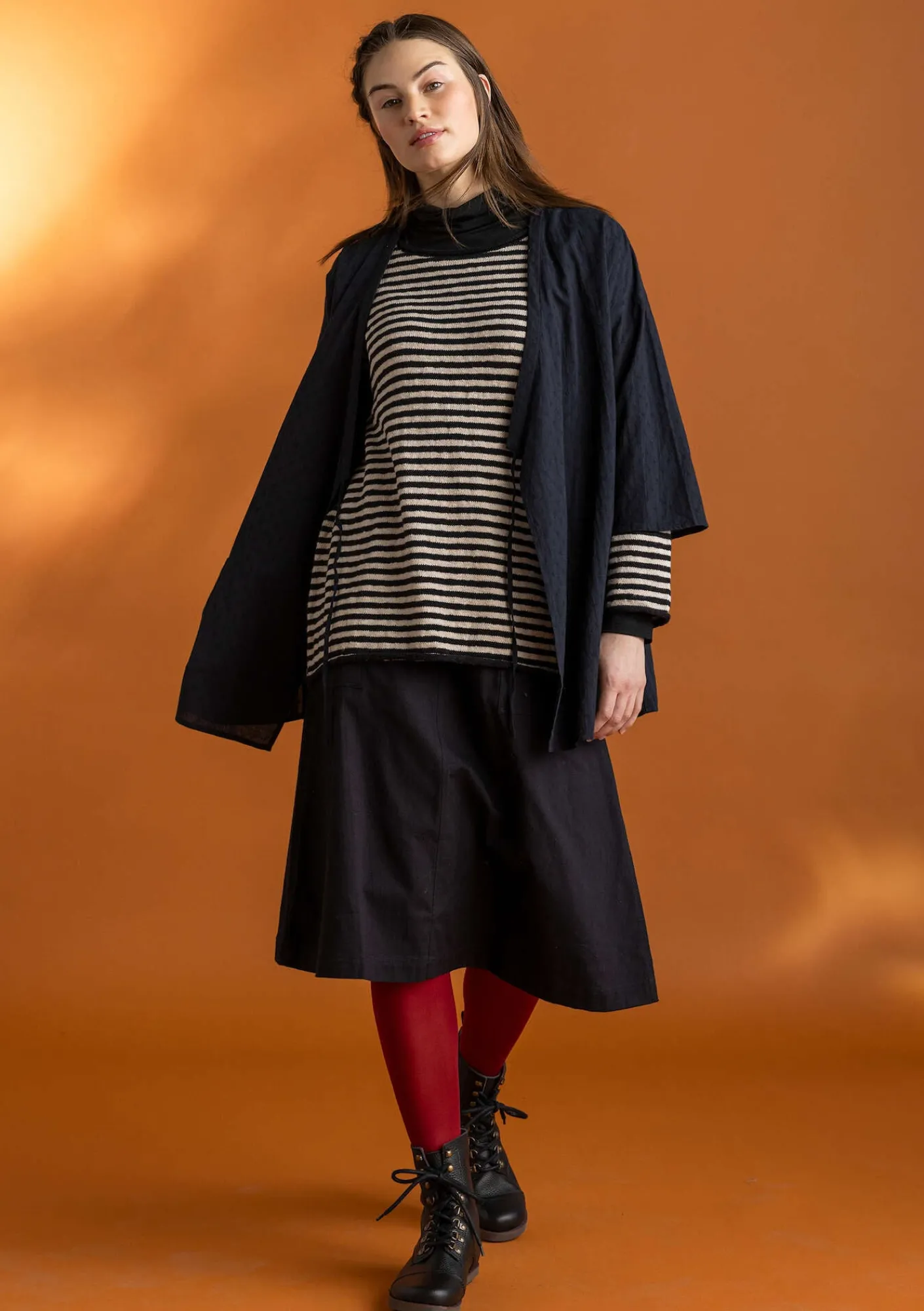 Gudrun Sjödén Blusen>Kimono aus Bio-Baumwolldobby Schwarz