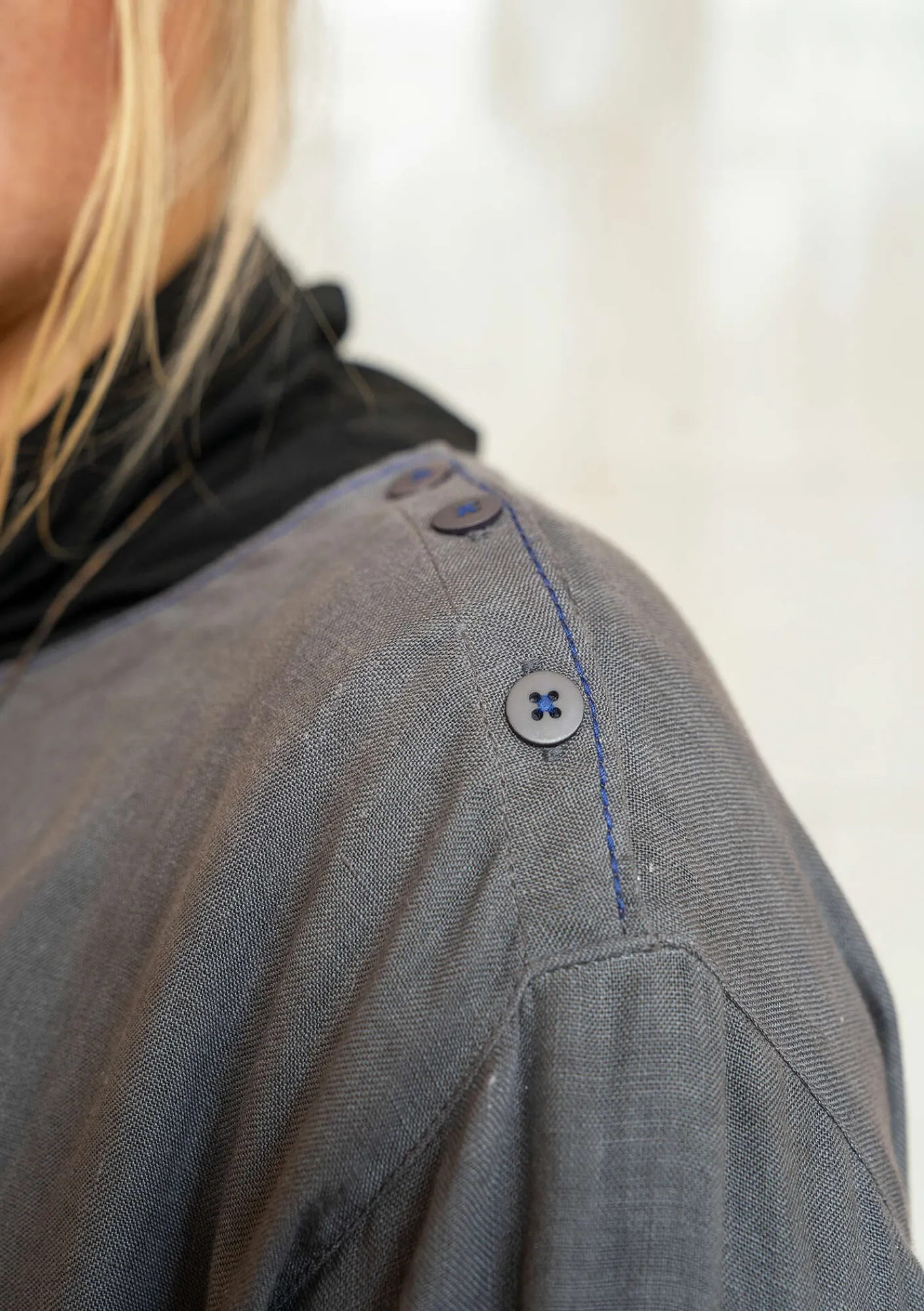 Gudrun Sjödén Kleider>Kleid aus Leinengewebe Grafit