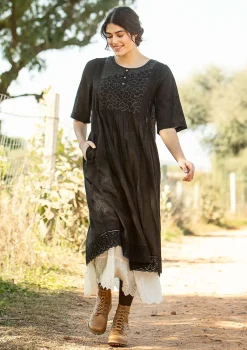 Gudrun Sjödén Kleider>Kleid „Strandfynd“ aus Bio-Baumwollgewebe Schwarz