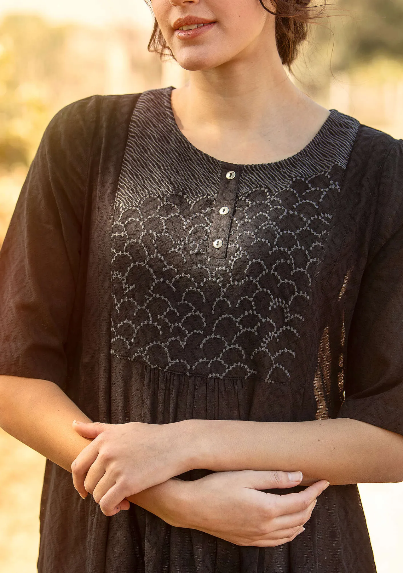 Gudrun Sjödén Kleider>Kleid „Strandfynd“ aus Bio-Baumwollgewebe Schwarz