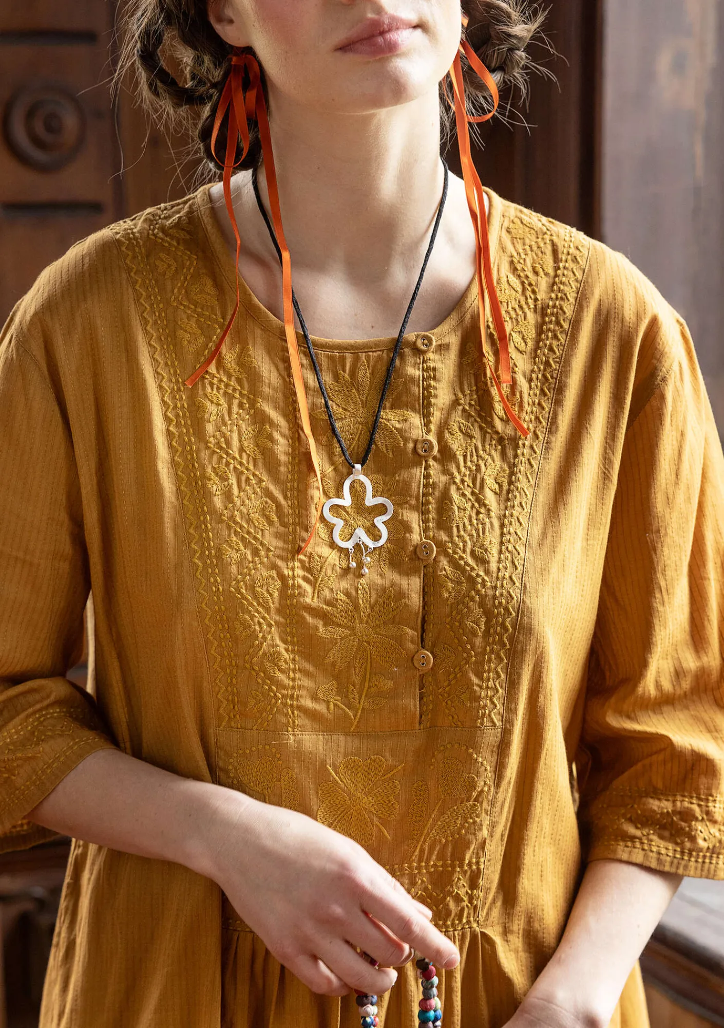 Gudrun Sjödén Kleider>Kleid „Wanja“ aus Bio-Baumwollgewebe Ocker