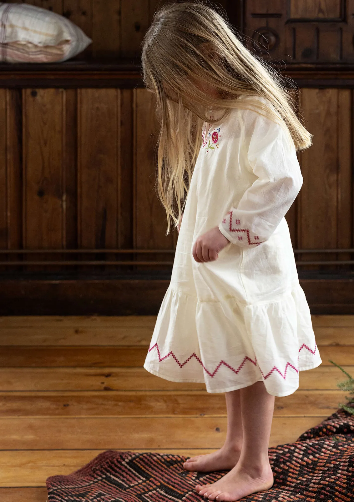 Gudrun Sjödén Wäsche & Loungewear>Mädchen-Nachthemd „Twinkle“ aus Bio-Baumwolle Halbgebleicht