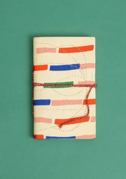 Gudrun Sjödén Dekoration & Accessoires|Bücher>Notizbuch „Divya“ aus Papier mit stoffbezogenem Einband Hellaprikose