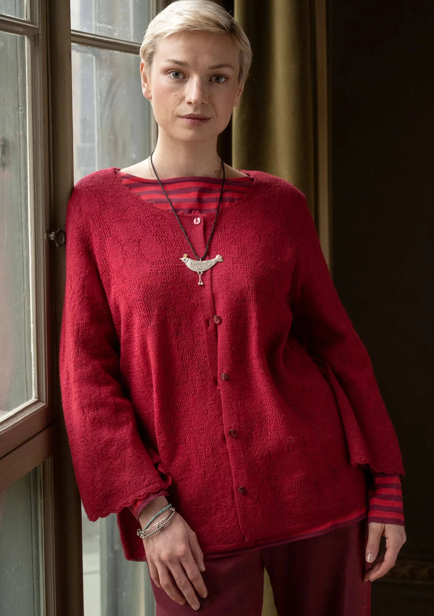 Gudrun Sjödén Strickjacken>Pointelle-Strickjacke „Blomstra“ aus Bio-Wolle Moosbeere