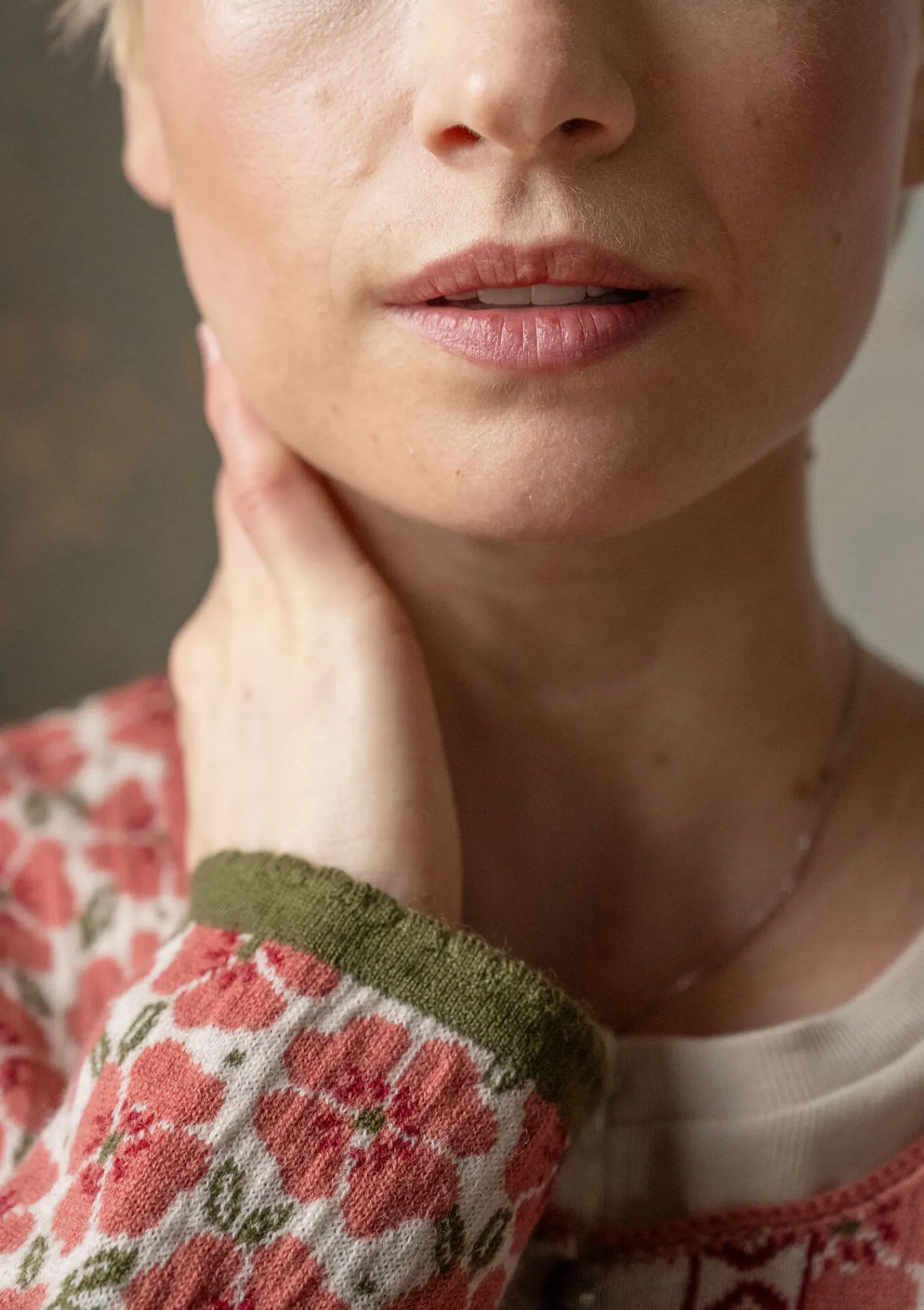 Gudrun Sjödén Strickjacken>Strickjacke „Anemone“ aus Bio-Wolle Moosbeere