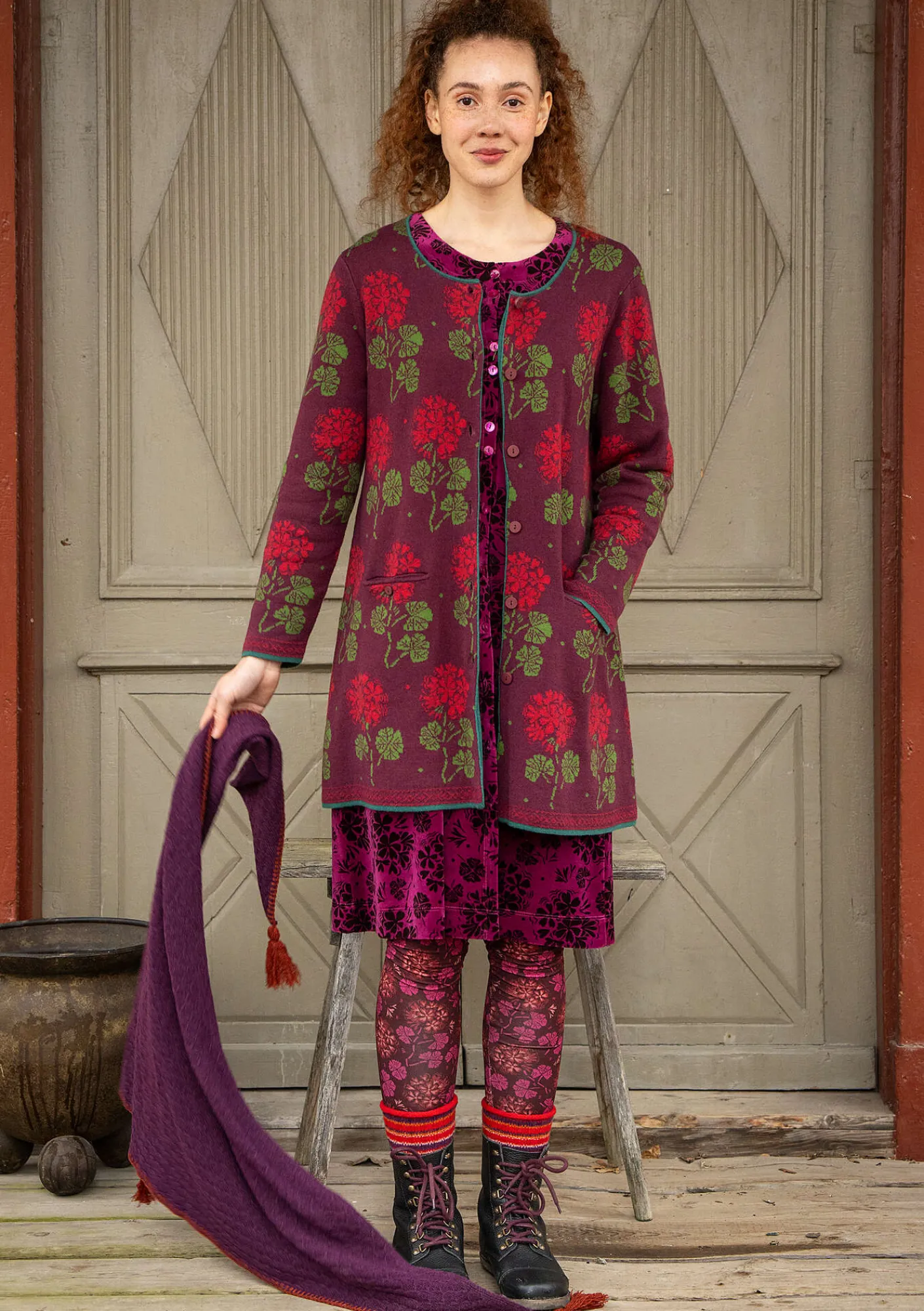 Gudrun Sjödén Strickjacken>Strickjacke „Mårbacka“ aus Bio-/Recycling-Baumwolle Aubergine