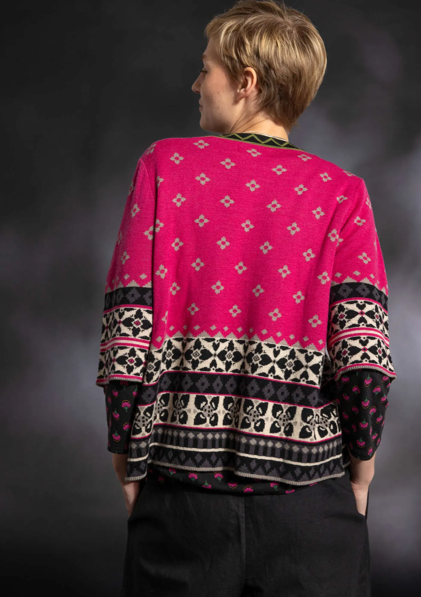 Gudrun Sjödén Strickjacken>Strickjacke „Noon“ aus Wolle/Lyocell Dunkelpfingstrose