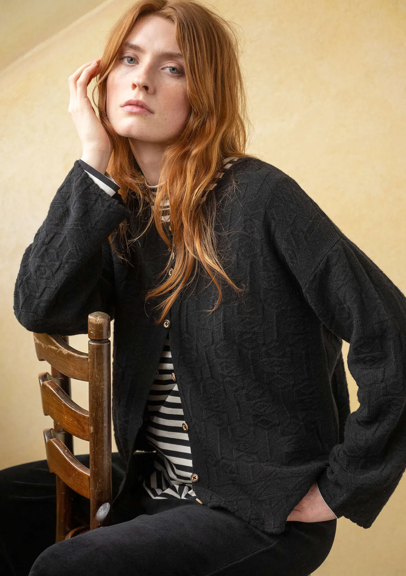 Gudrun Sjödén Strickjacken>Strickjacke „Nova“ aus Lammwolle Schwarz