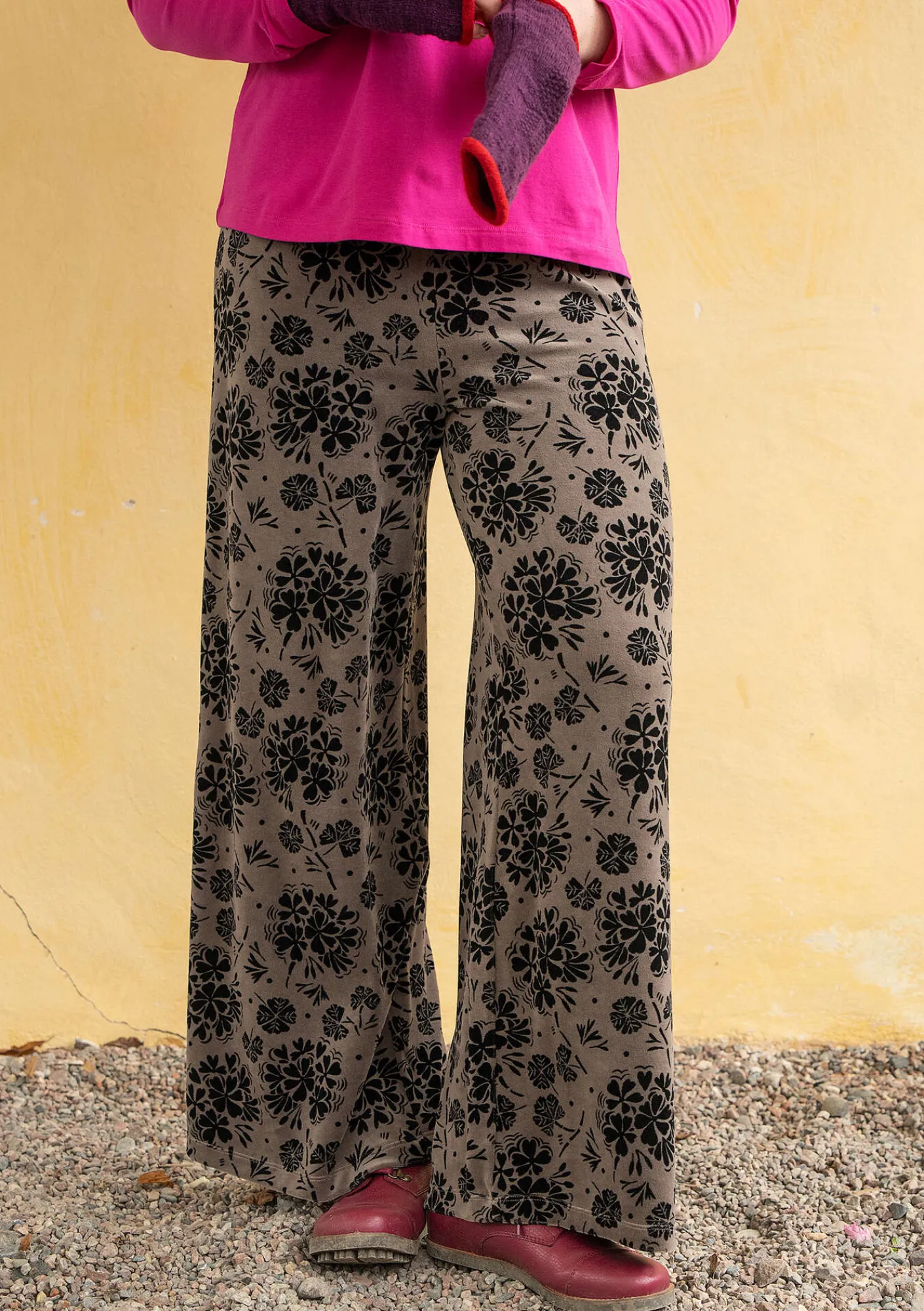 Gudrun Sjödén Hosen>Velourshose „Selma“ aus Bio-Baumwolle/Recycling-Polyester Kartoffel