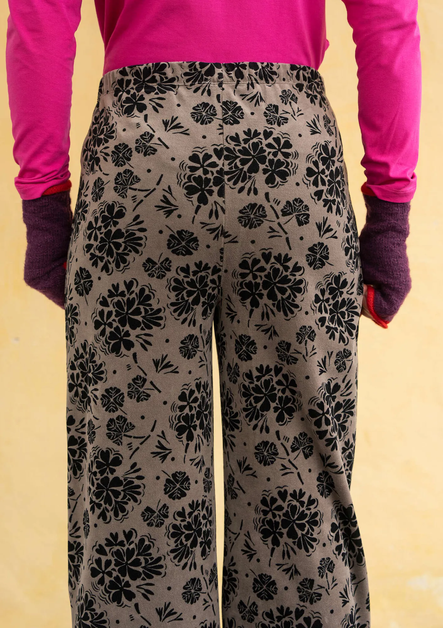 Gudrun Sjödén Hosen>Velourshose „Selma“ aus Bio-Baumwolle/Recycling-Polyester Kartoffel