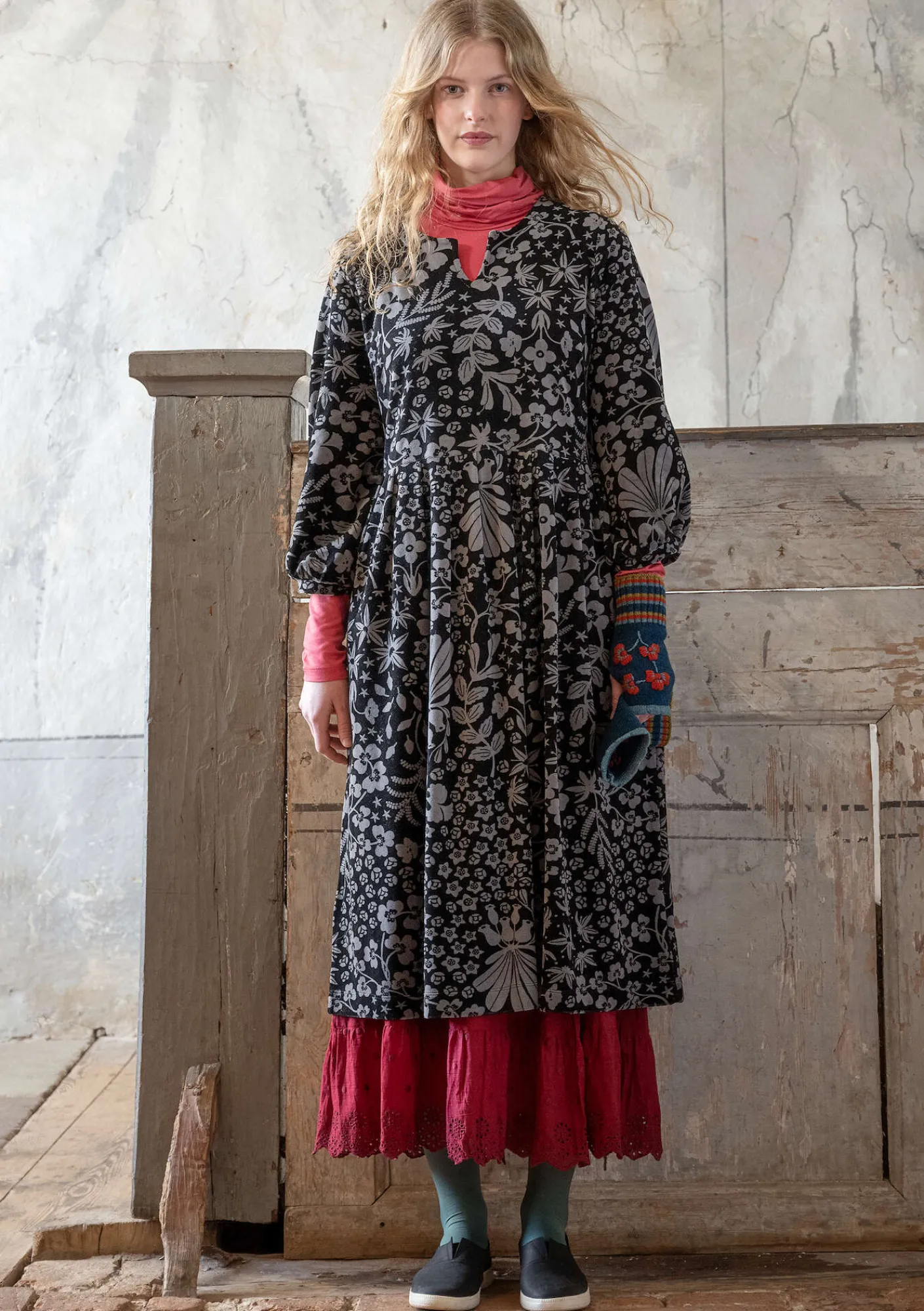 Gudrun Sjödén Kleider>Velourskleid „Katla“ aus Bio-Baumwolle/Recycling-Polyester Grafit