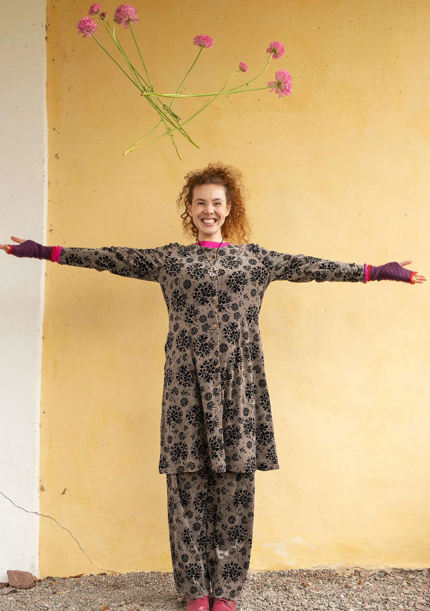 Gudrun Sjödén Kleider>Velourskleid „Selma“ aus Bio-Baumwolle/Recycling-Polyester Kartoffel