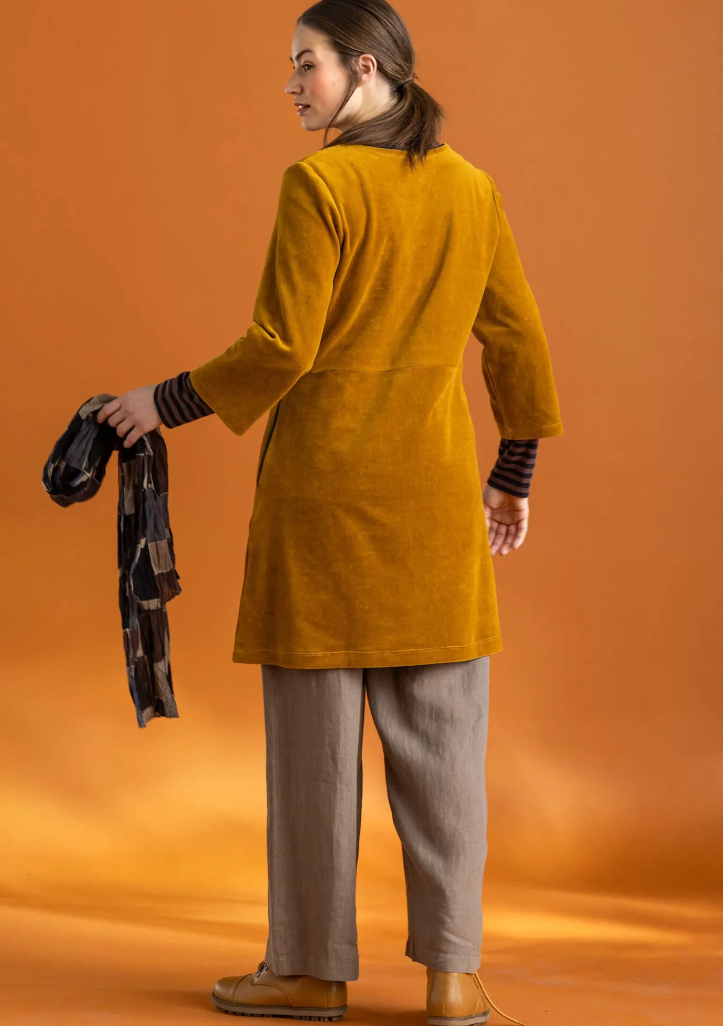 Gudrun Sjödén Tuniken>Velourstunika aus Bio-Baumwolle/Recycling-Polyester Curry