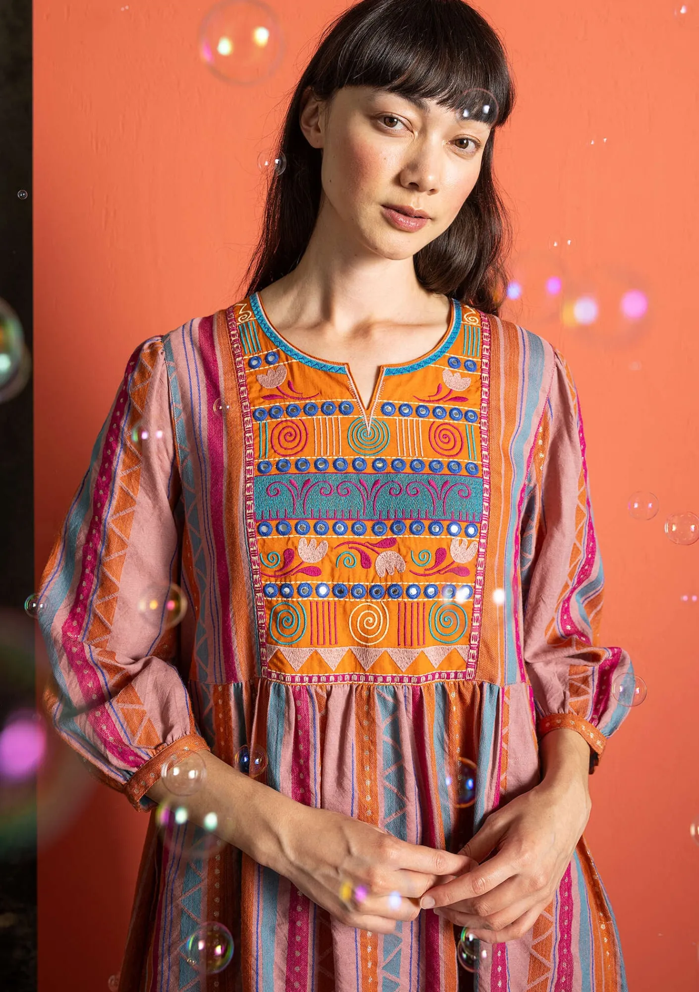 Gudrun Sjödén Kleider>Webkleid „Jaipur“ aus Wolle/Baumwolle Masala