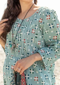 Gudrun Sjödén Kleider>Webkleid „Neela“ aus Bio-Baumwolle Sandgrün