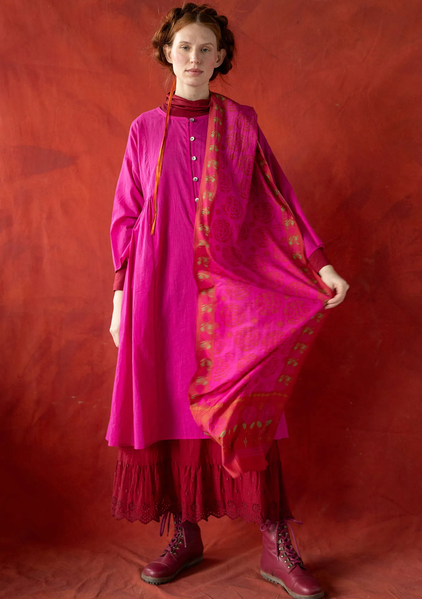 Gudrun Sjödén Accessoires>Webschal „Kamelia“ aus Bio-Baumwolle/Seide Cerise