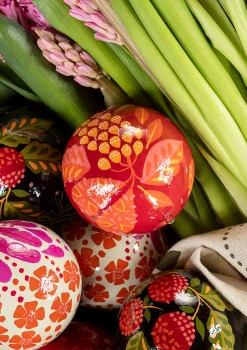 Gudrun Sjödén Dekoration & Accessoires>Weihnachtskugel „Gnistra“ aus Papiermaschee Lavarot