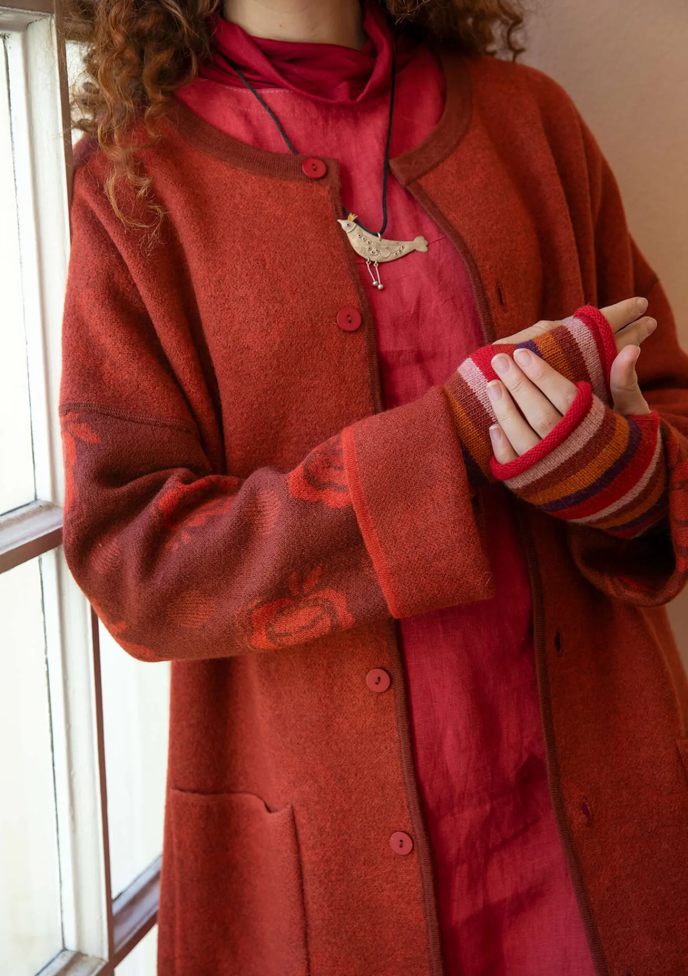 Gudrun Sjödén Jacken & Mäntel>Wendemantel „Aria“ aus gefilztem Wollstrick Curryrot