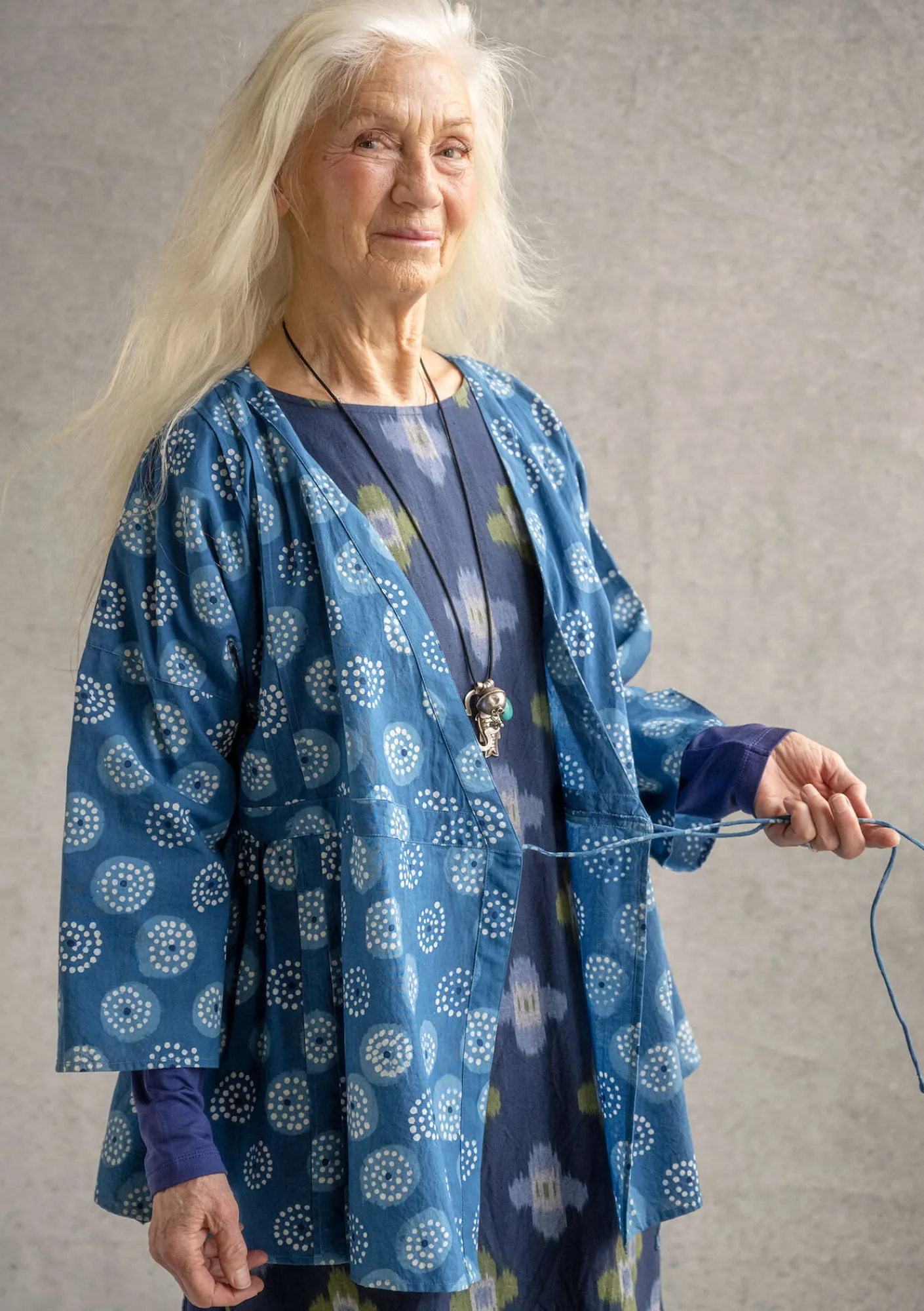Gudrun Sjödén Blusen>Wickelbluse „Clay“ aus Bio-Baumwolle Indigo